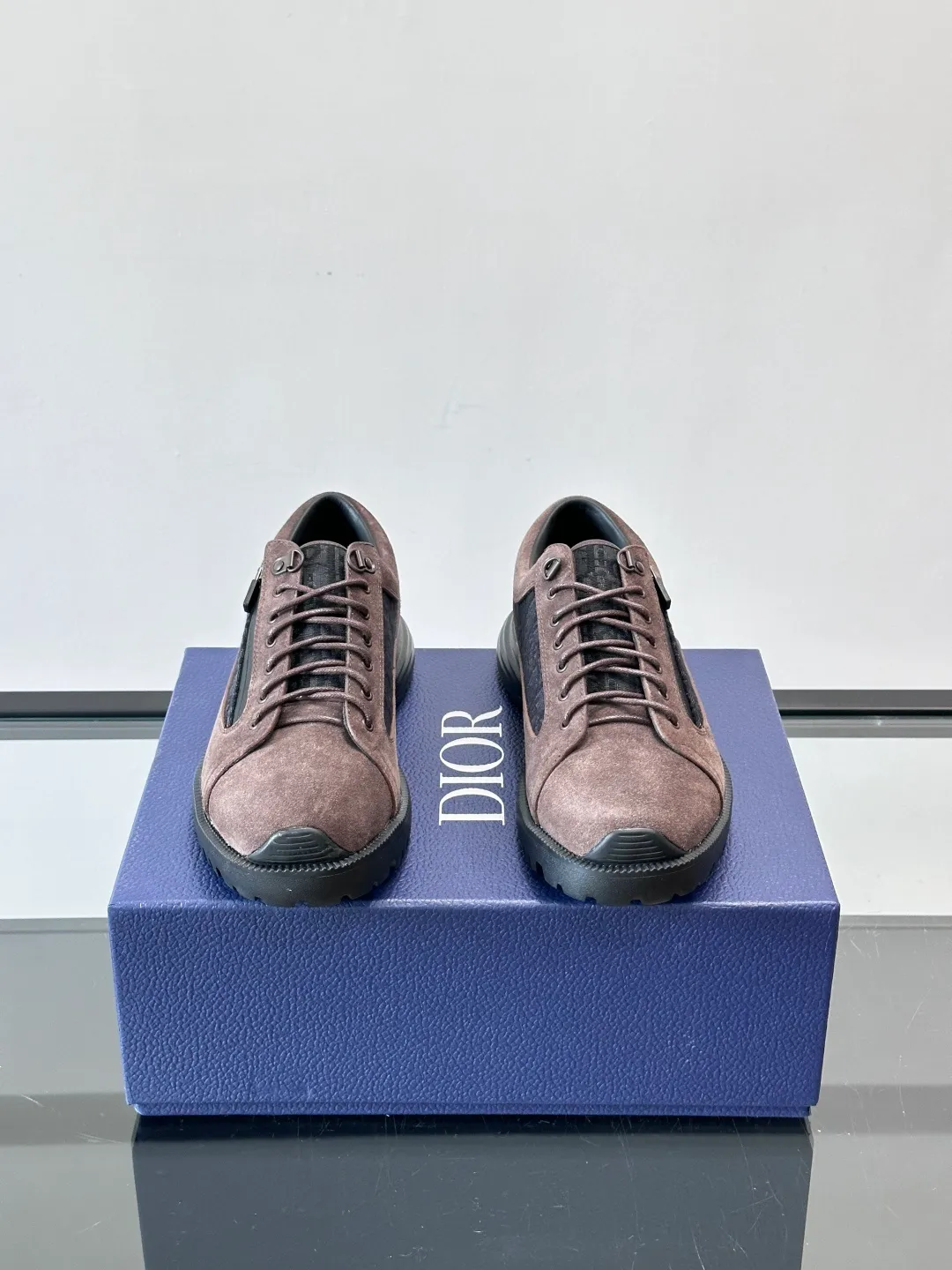 Men's shoes 💰p560 "Dio＊" Combat Derby Shoes Dior Combat Derby Shoes, black calfskin + Dior Oblique embroidery, highly recognizable. Shoelaces + technical zippers make it easy to put on and take off. The EVA hybrid soles are light and comfortable, with a sense of sportiness and fashion. They are great for daily wear or sports. They are the perfect combination of high fashion and functionality. size: 39-44 (38.45 customized)